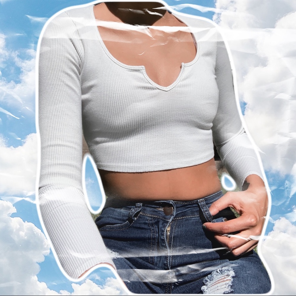White long sleeve croptop